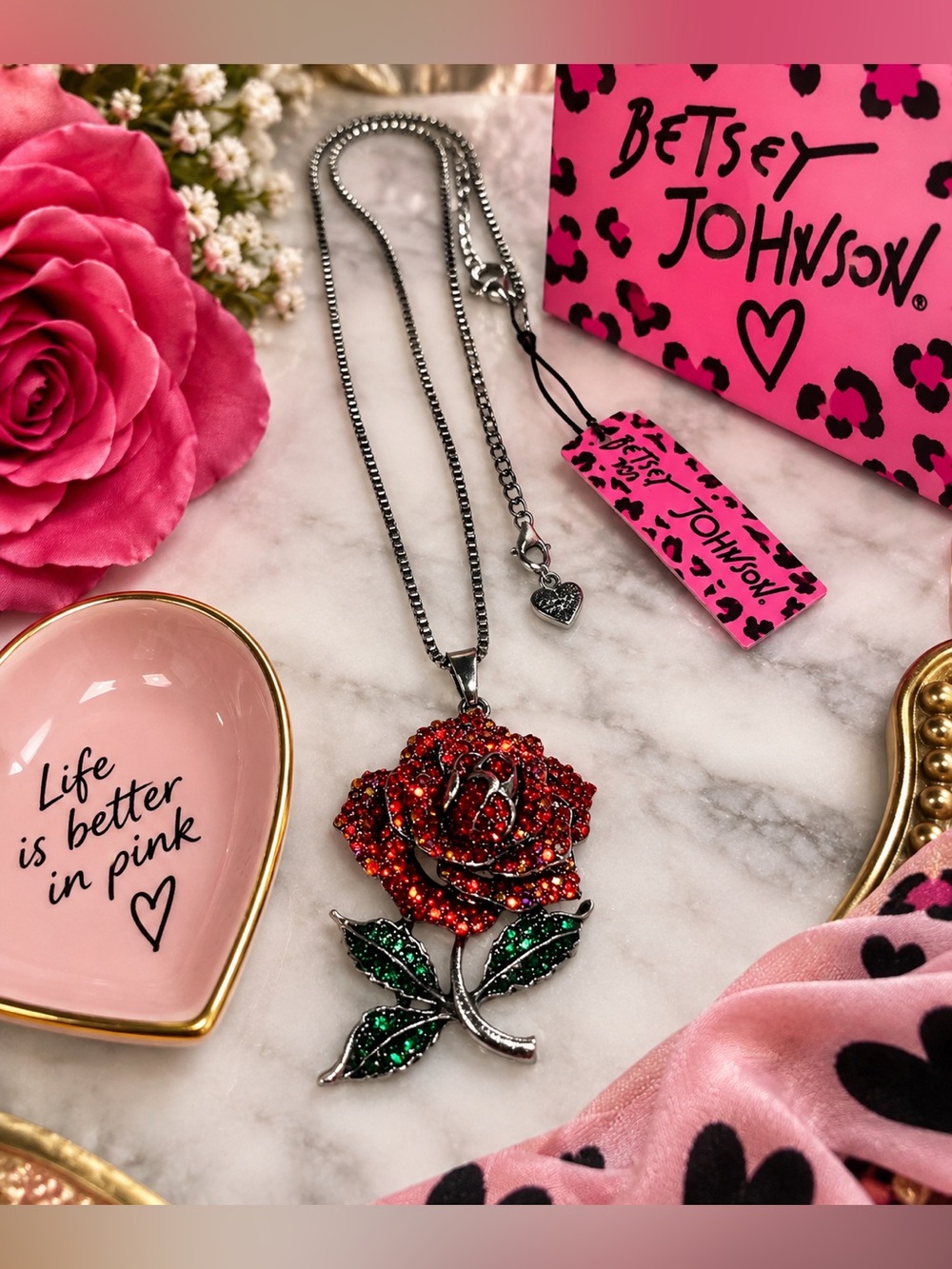 🌹 NWT Betsey Johnson Convertible Rose Necklace & Brooch